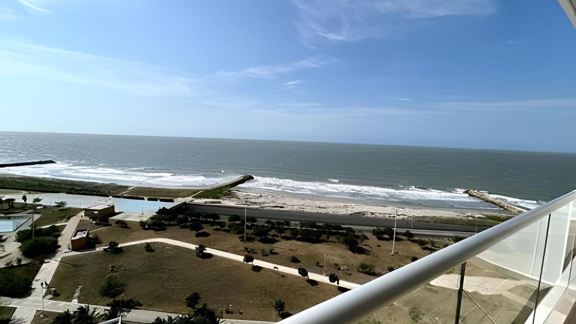 Frente Al Mar En 1404 * Cartagena